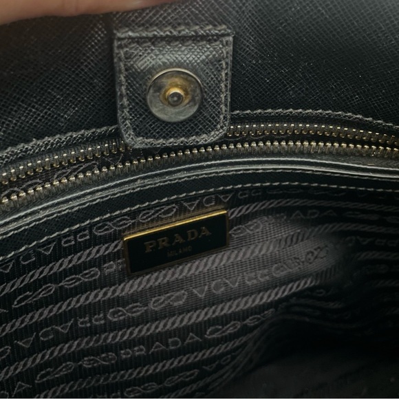 Prada Saffiano bag - Picture 3 of 5